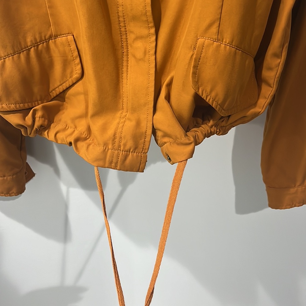 Lightweight jacket - Picture 4 of 4